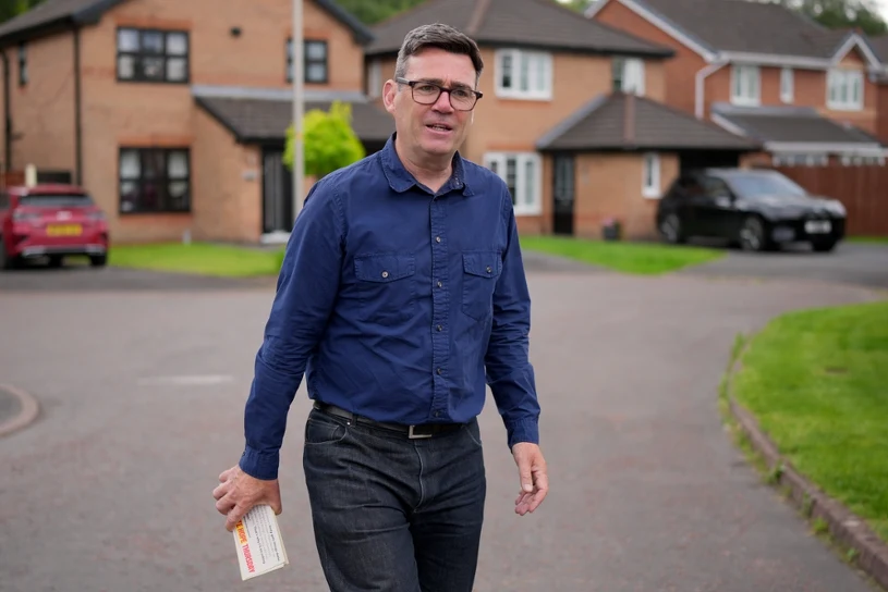 "Twarda siła". Andy Burnham idzie po fotel premiera Wielkiej Brytanii