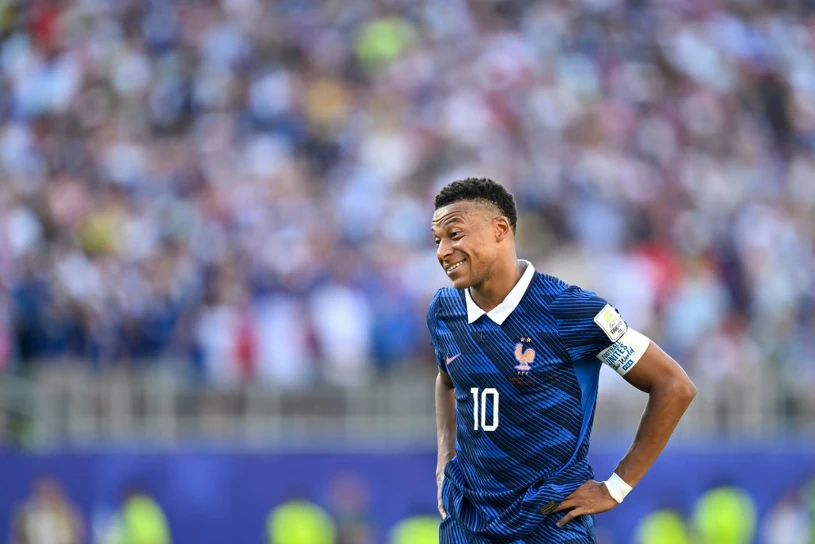 "Skandal". To oni sędziują wicemistrzom świata. Afera po decyzji FIFA