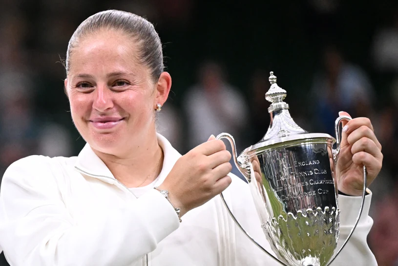 Jelena Ostapenko mistrzynią Wimbledonu 2026. Szalony zwrot akcji w Londynie