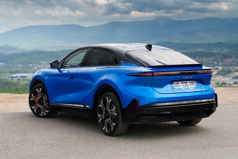 Alpine A390 nie spełniło oczekiwań. Tylko tysiąc aut w pół roku