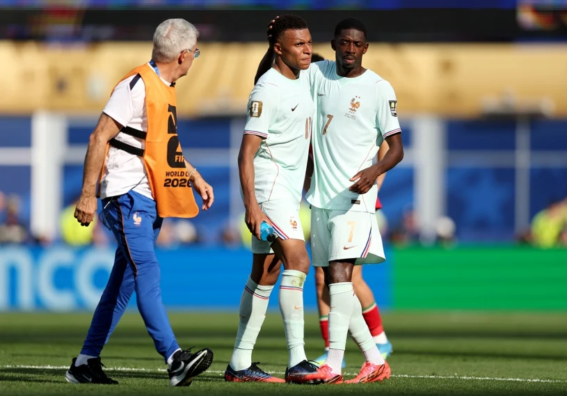 Mbappe strzelił gola i zaliczył asystę, ale opuścił boisko w 77. min — uraz okazał się niegroźny