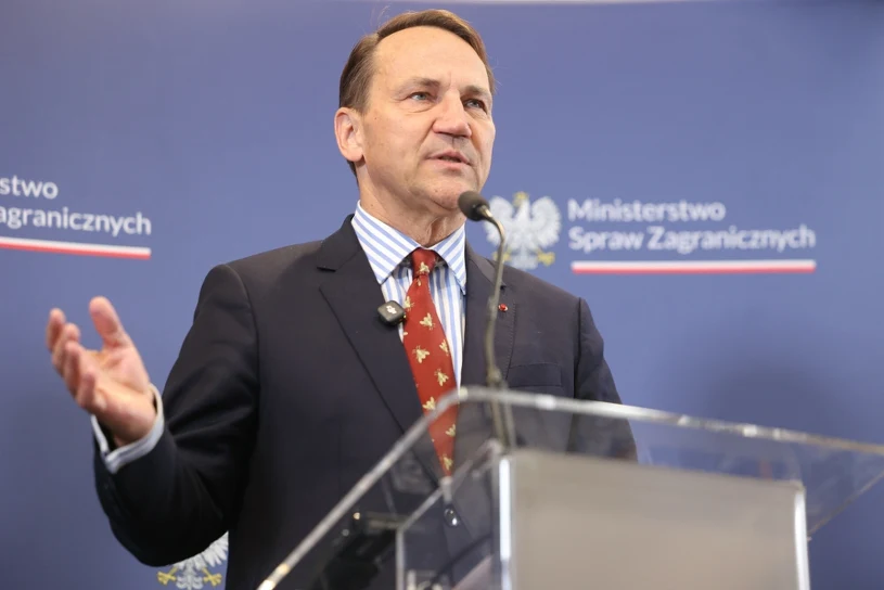 Sikorski dziękuje ambasadorowi USA za nagranie o pogromie w Jedwabnem