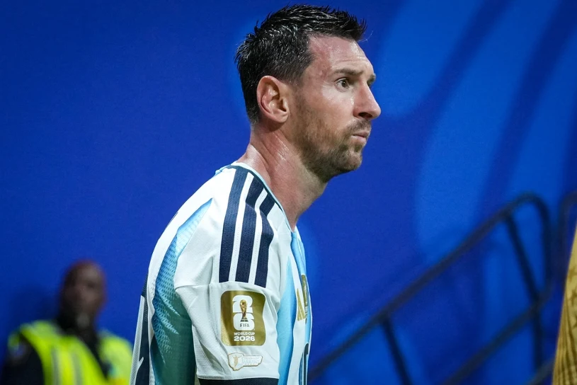 Selekcjoner Hiszpanii Luis de la Fuente chwali Messiego mimo jego 39 lat