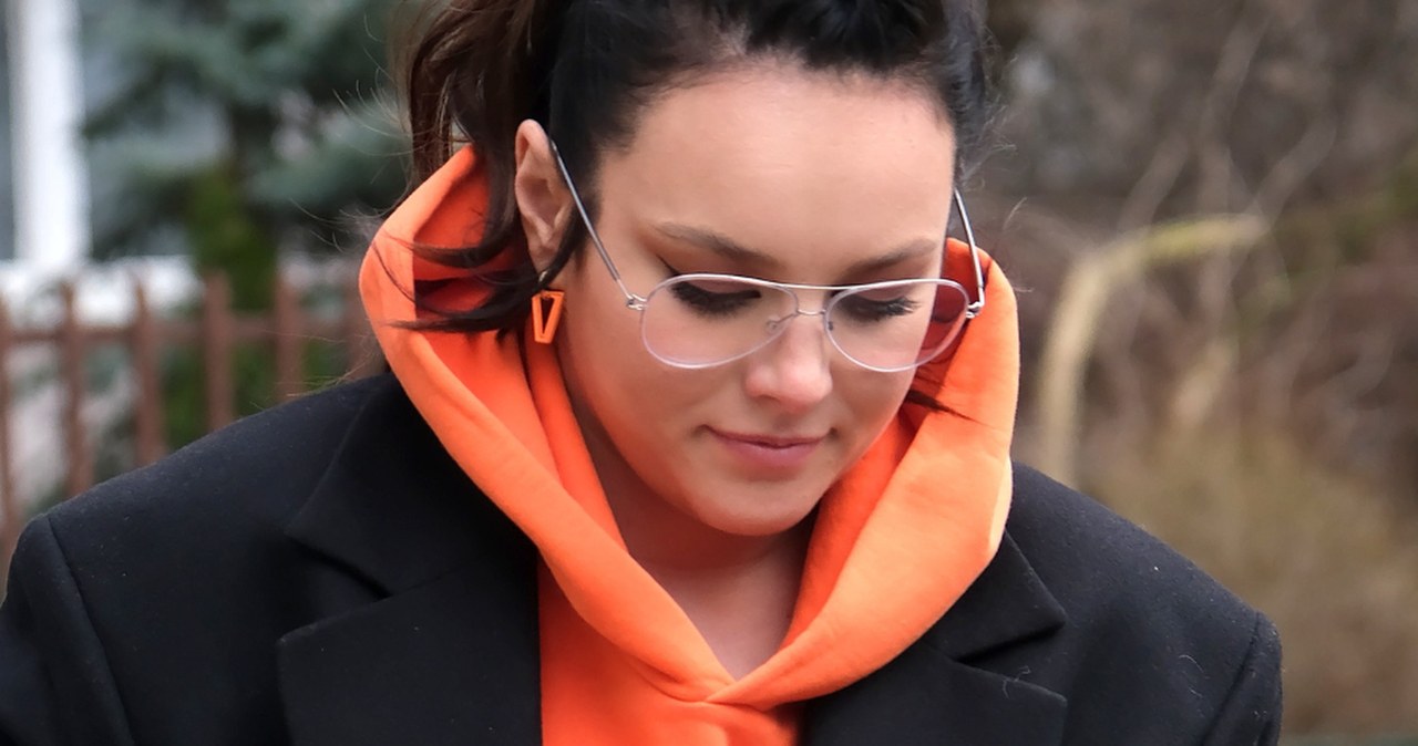 Ewa Farna niespodziewanie przerwała koncert. Na scenę wkroczył jej mąż