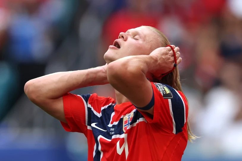 Norwegia przegrała po skandalu. Haaland zabrał głos, możliwa wielka zmiana