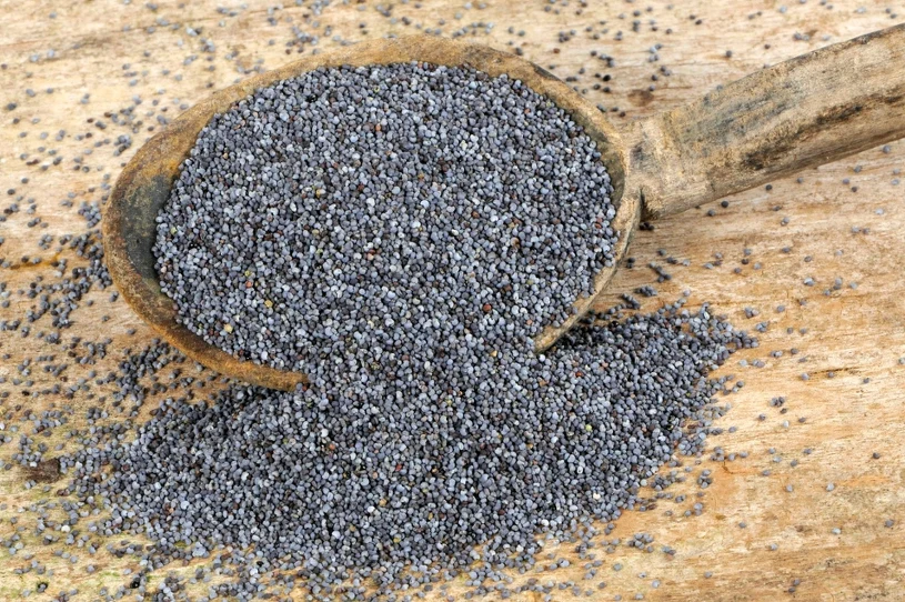 Polish health authority pulls poppy seeds from Dino stores over excess opium alkaloids