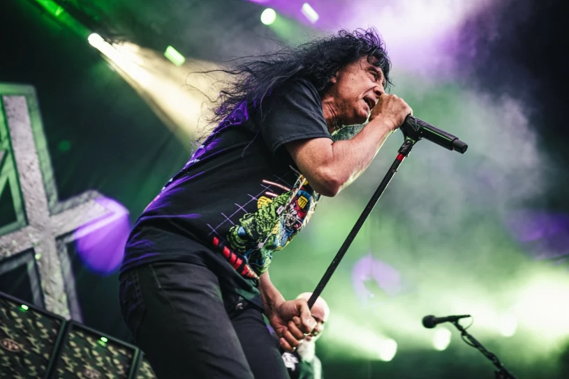 Najlepszy utwór w dziejach legendy thrash metalu? "Życie na krawędzi"