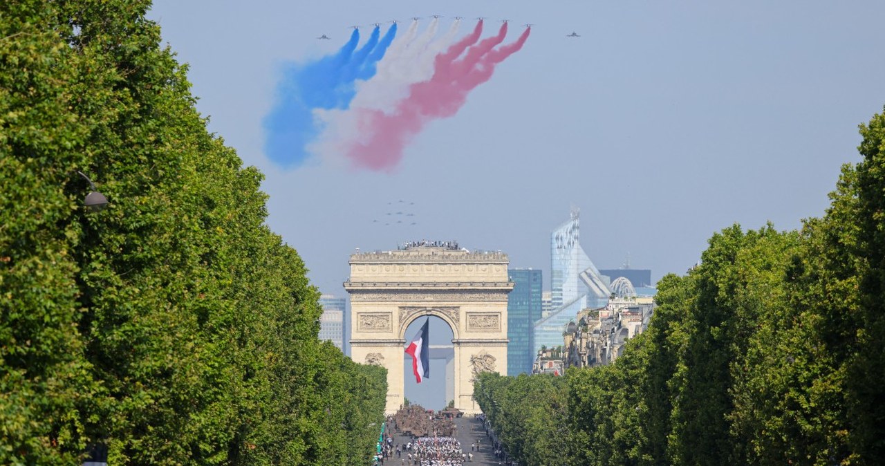 Francja i obchody Dnia Bastylii. Żołnierze koalicji chętnych na paradzie Francja i obchody Dnia Bastylii. Żołnierze koalicji chętnych na paradzie