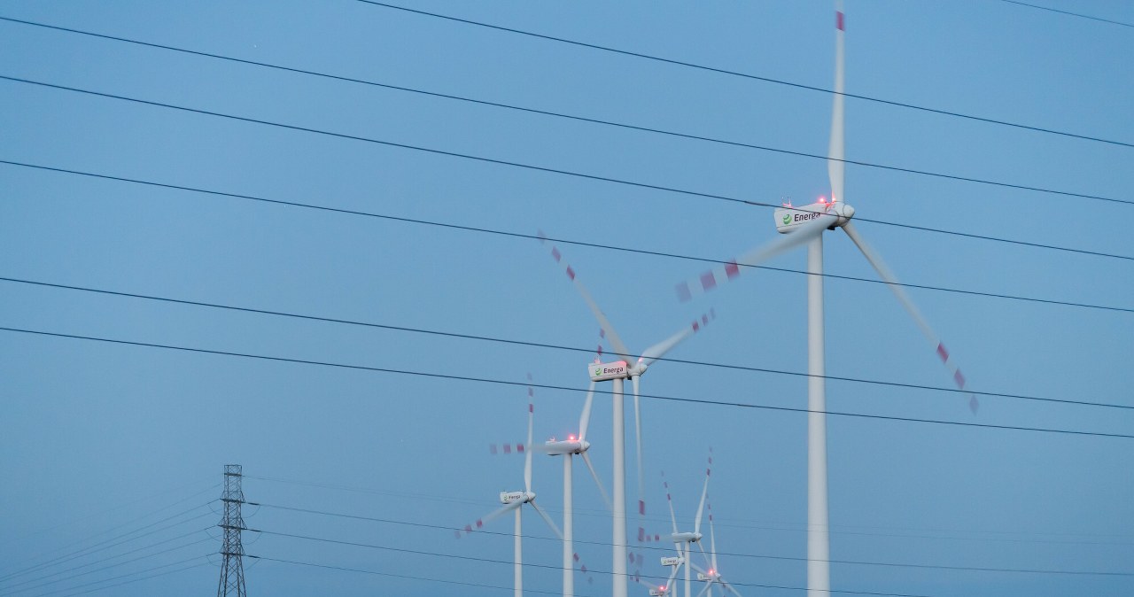 Polska przyspiesza z odnawialnymi źródłami energii. Nowe regulacje Polska przyspiesza z odnawialnymi źródłami energii. Nowe regulacje