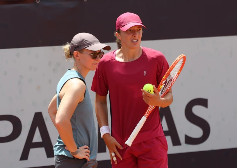 Mental coach: Świątek likely struggling to manage her emotions