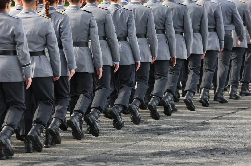 Growing number of Germans refuse military service despite army expansion plans