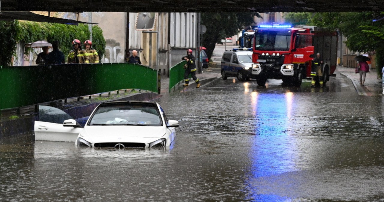 Alert RCB w środę. Sześć województw zagrożonych nawałnicami Alert RCB w środę. Sześć województw zagrożonych nawałnicami