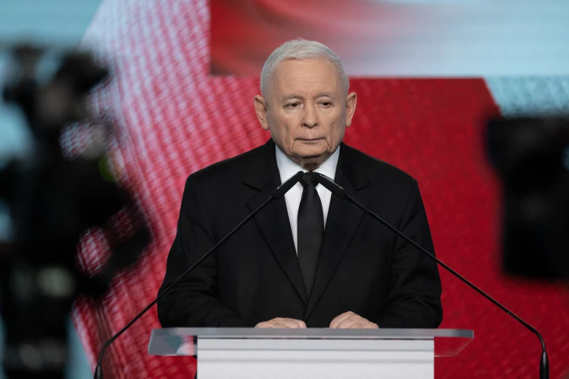 Lawina komentarzy po decyzji Kaczyńskiego. "Panika i wewnętrzna wojna"