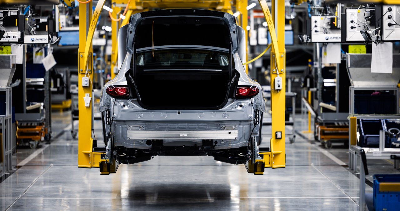 Mercedes postawił na Węgry. Produkcja tańsza o 70 proc.