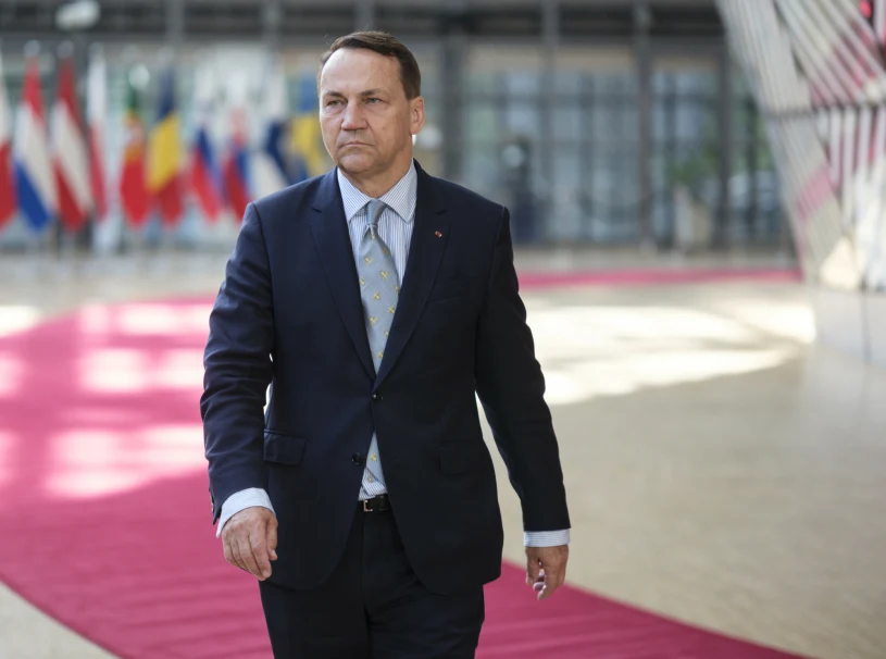 Podejrzenie okłamania urzędników. MSZ reaguje na medialne doniesienia
