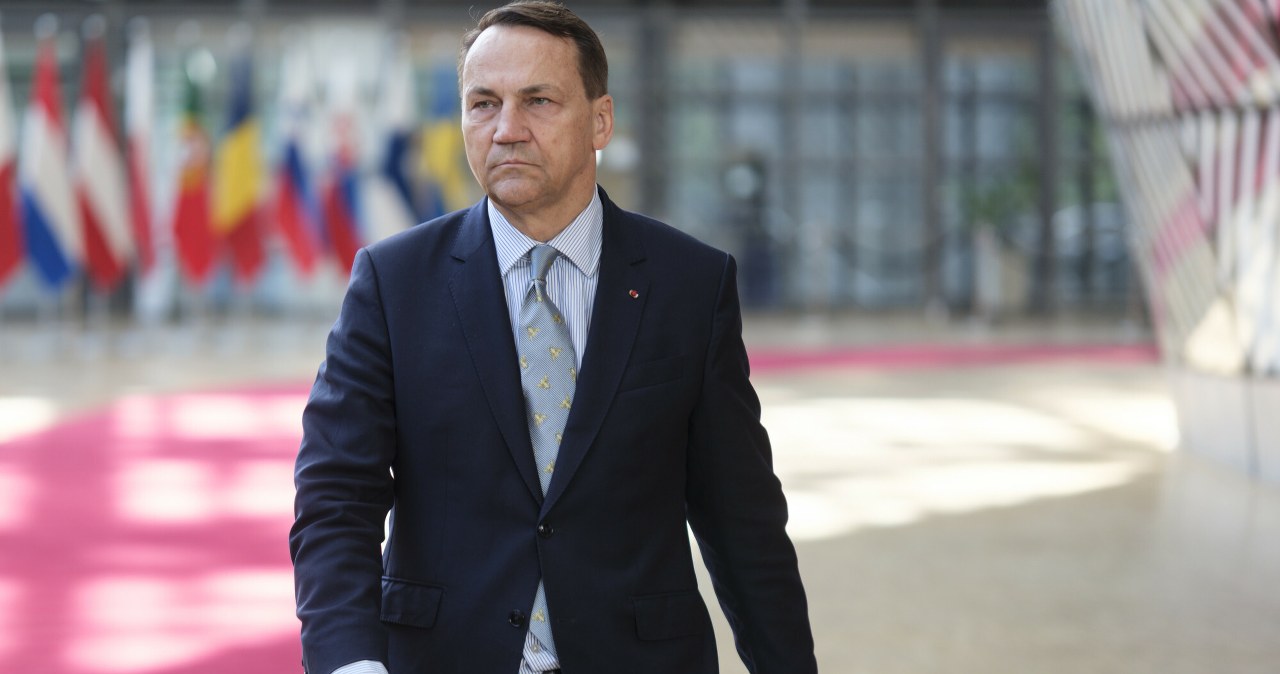 Podejrzenie okłamania urzędników. MSZ reaguje na medialne doniesienia