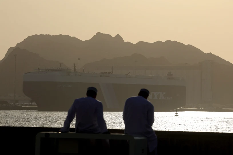 Gulf states race to build pipelines bypassing the Strait of Hormuz
