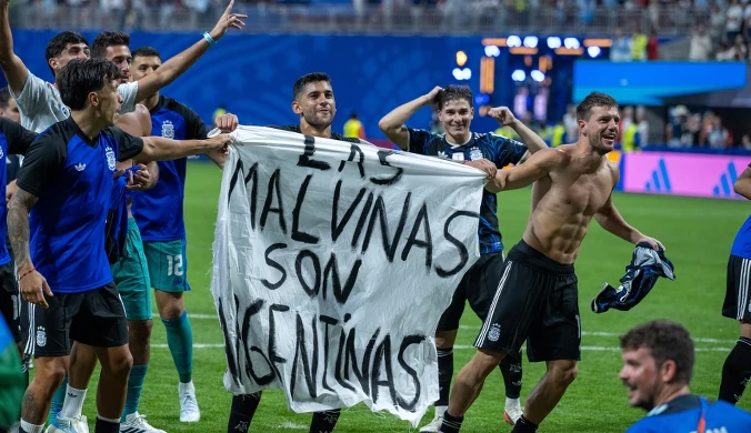 Cały świat widział transparent. FIFA wszczyna śledztwo. Kara nieunikniona