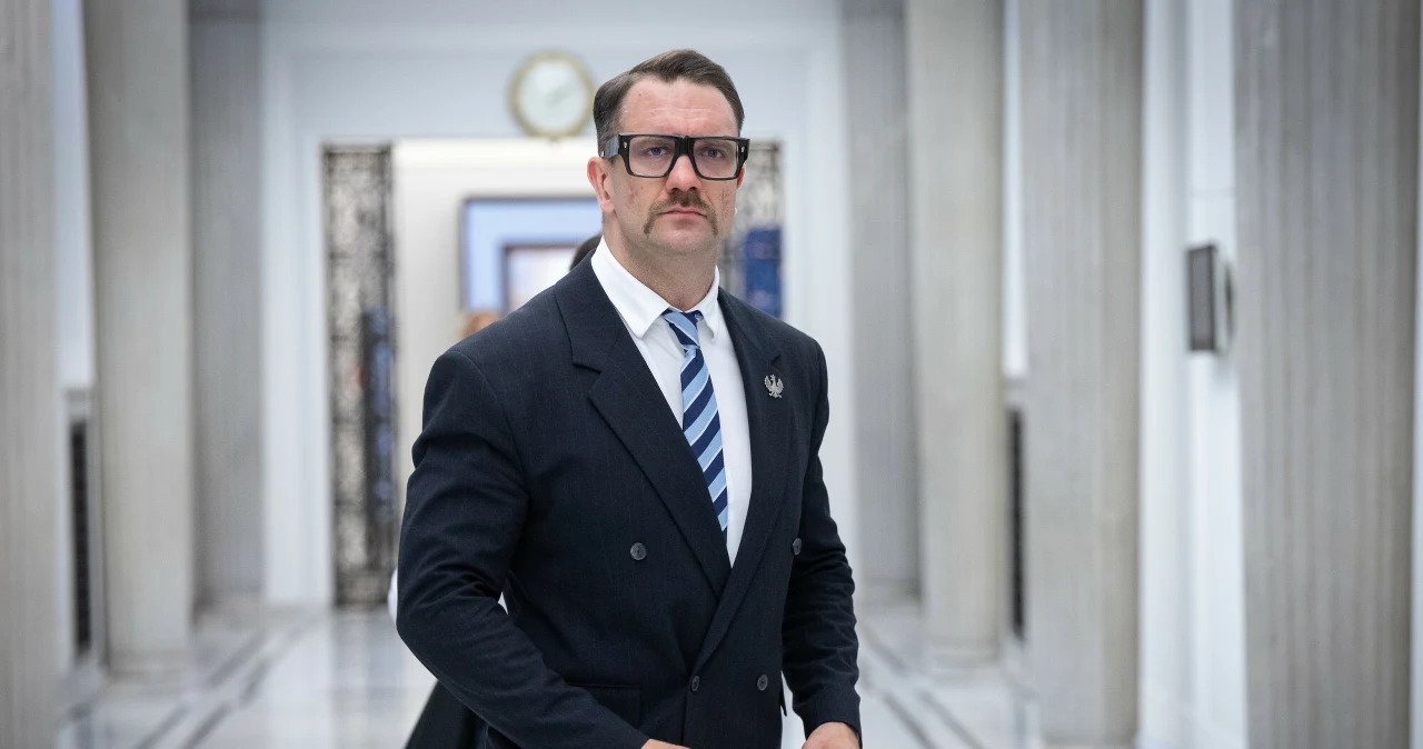 Zdjęcie do aktualności: Łukasz Mejza stracił prawo jazdy. MSWiA wydało oświadczenie