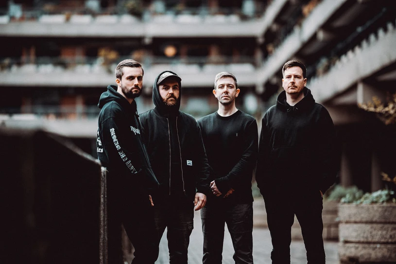 "Nikt nas nie ocali". Co szykują zjawiskowi metalowcy z Londynu?