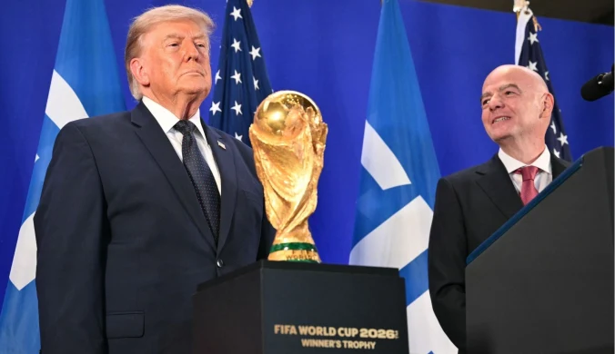 Szef FIFA ponownie pod ostrzałem. Wypominają mu relację z Trumpem 