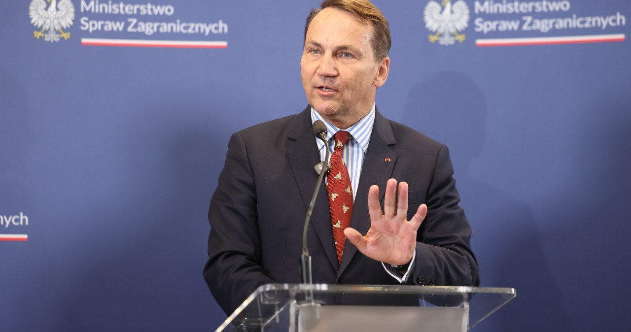 Sondaż. Radosław Sikorski oceniony jako minister spraw zagranicznych Sondaż. Radosław Sikorski oceniony jako minister spraw zagranicznych