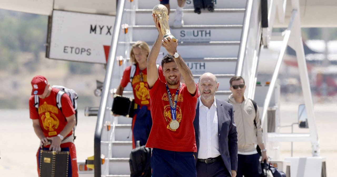 Mistrzowie świata wrócili z mundialu. Wyjątkowe sceny już na lotnisku
