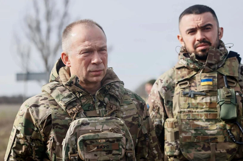Ukraine's top general Syrskyi apologises over public spat with ex-defence minister Fedorov
