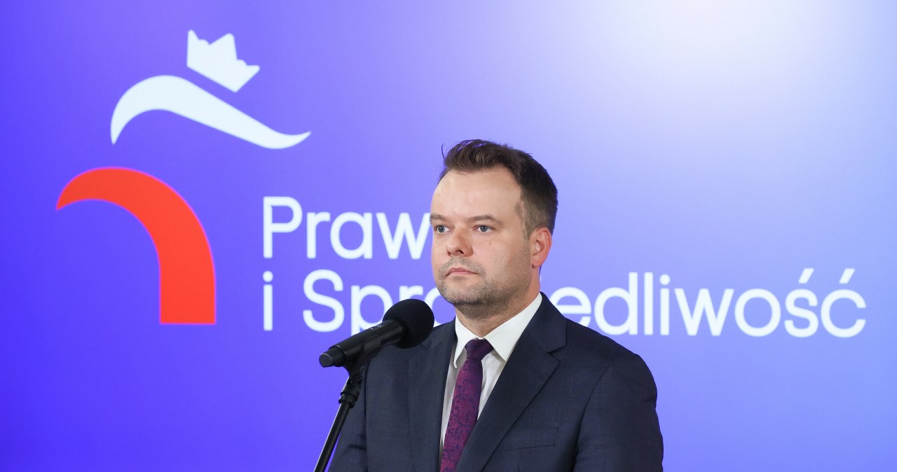 PiS stawia ultimatum. "Stowarzyszenie albo partia", padła data