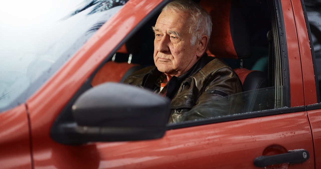 Seniorzy nie stracą prawa jazdy po 65. roku życia. UE zmienia zasady