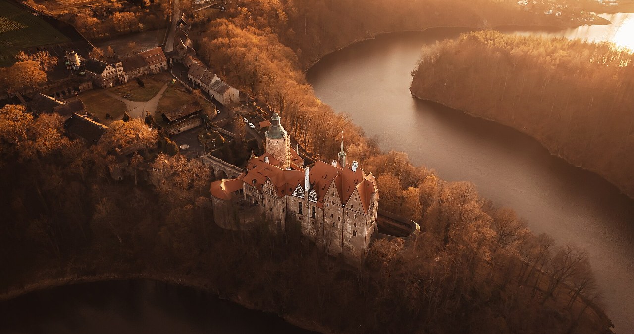 Tajemnicza Polska: 10 miejsc, które kryją wielkie tajemnice [QUIZ]