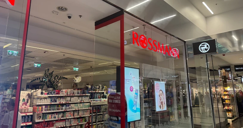 Polacy za to samo płacą więcej niż Niemcy. Pytamy Rossmanna o wyjaśnienia
