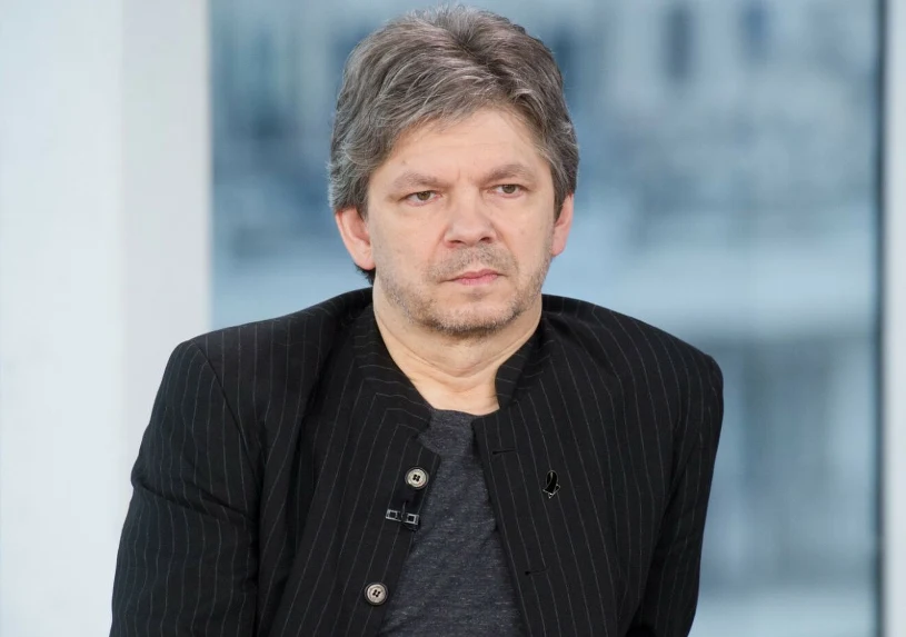 Filip Łobodziński nie znał prawdy o swoim ojcu. Teraz chce tylko jednego