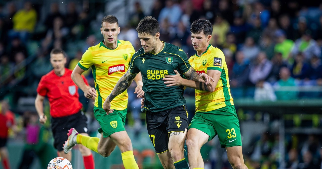 Historyczny mecz GKS-u. Znakomity gol, potem kontrowersje. Trzy gole w LK