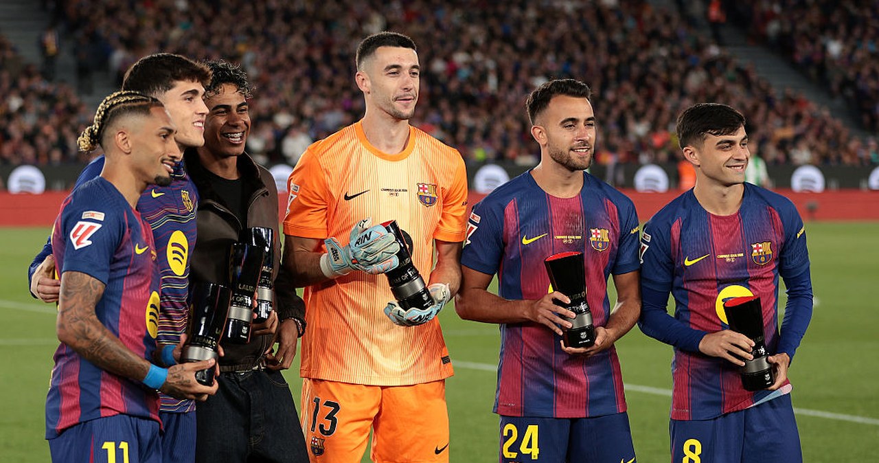 Barcelona zaprezentowała nowe koszulki. Jednoznaczna reakcja fanów