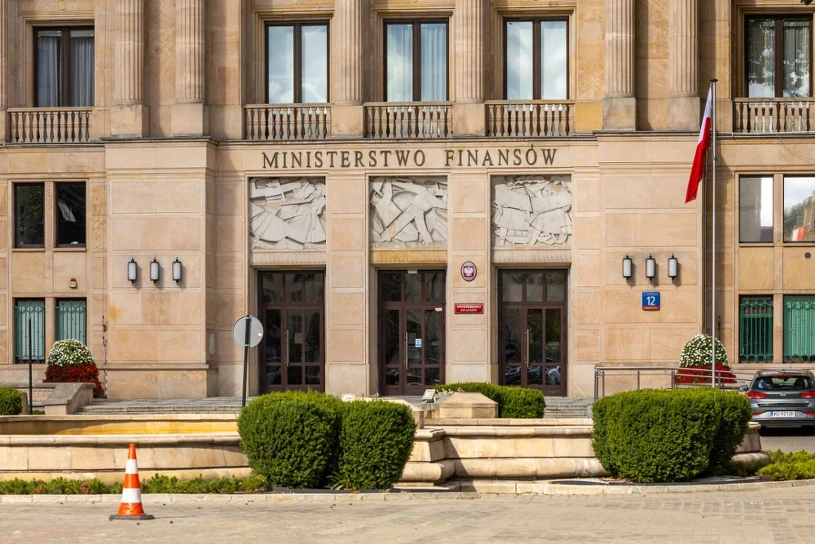 Rząd narzucił 3% podwyżkę dla budżetówki — związkowcy chcą negocjacji