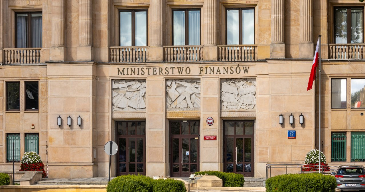 Związkowcy czekają na dialog w sprawie płac. MF dla Interii: Już za późno