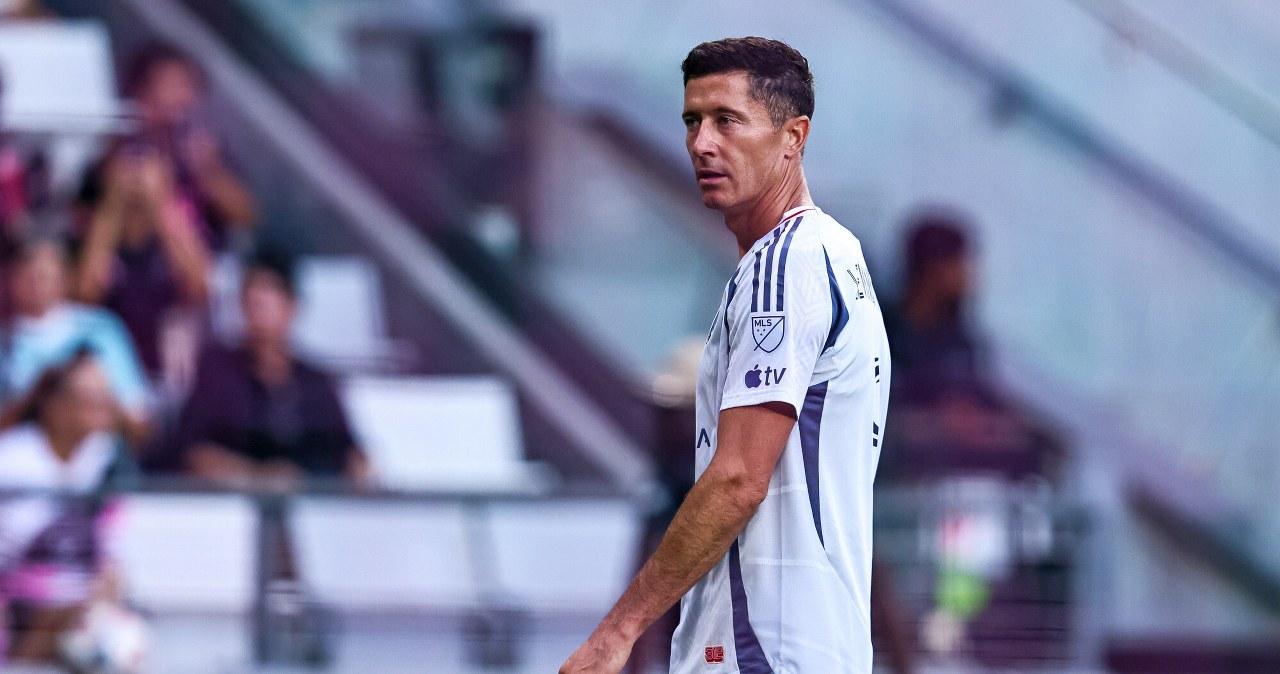Lewandowski dostał wielką ofertę, ale odmówił. Zahavi zdradził szczegóły