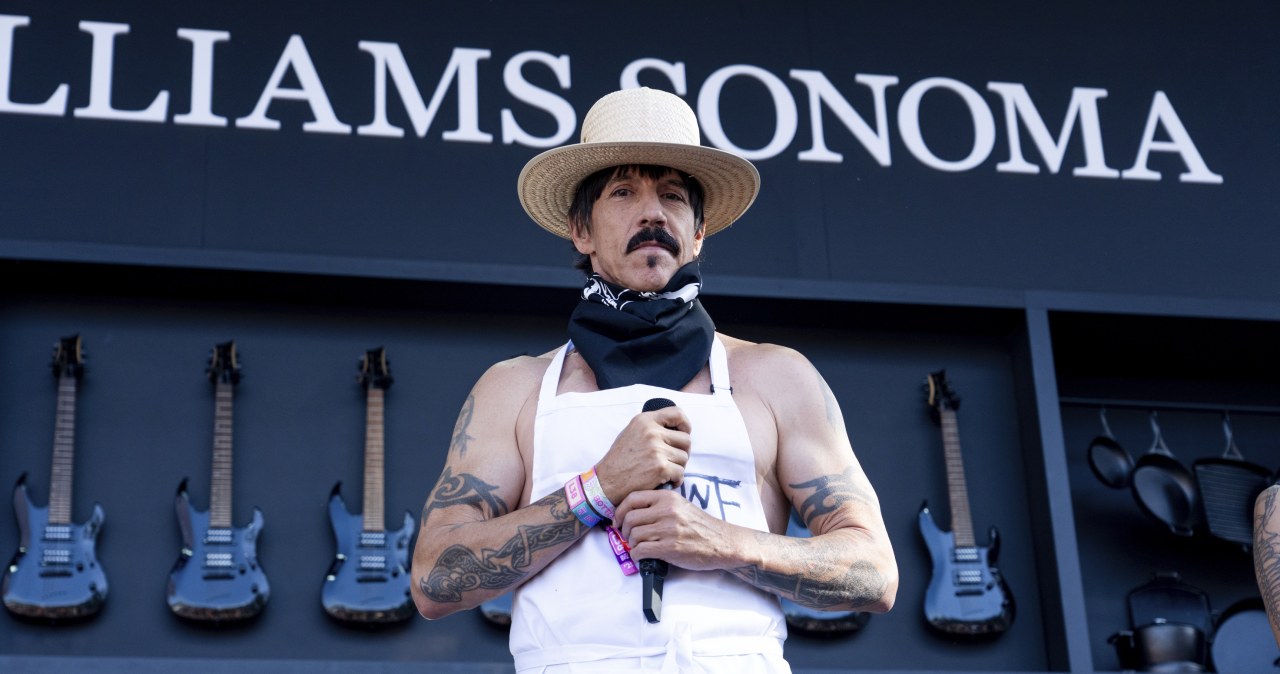 Spotyka się z gwiazdą rocka. Jest od niego młodsza o ponad 30 lat
