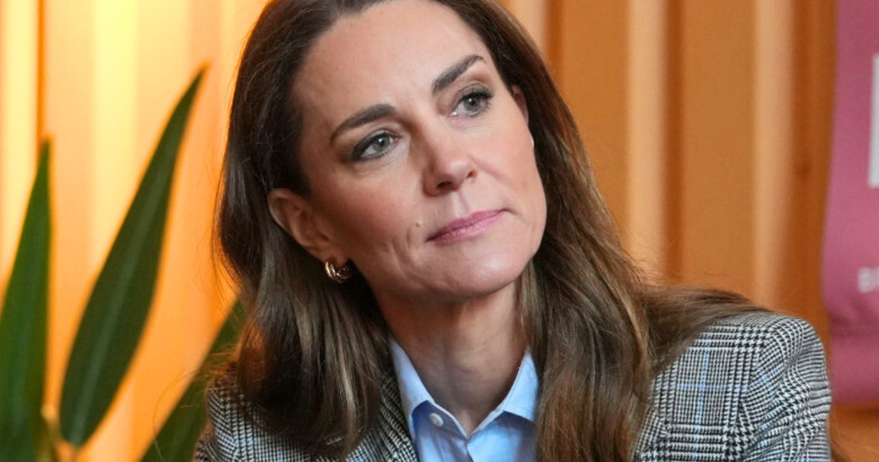W Pałacu aż huczy od plotek. Martwią się o Kate po słowach informatora