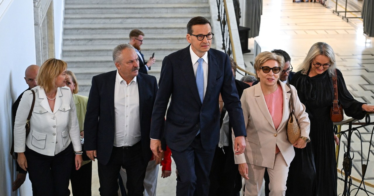 "Nie napiszę wam powodzenia". Poruszenie po ruchu Morawieckiego