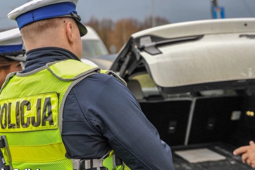 Zmiany w obowiązkowym wyposażeniu. Dotyczą tylko części aut