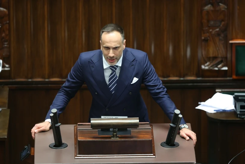 Kowalski uderza w Hołownię z sejmowej mównicy. "Przestań się wygłupiać"