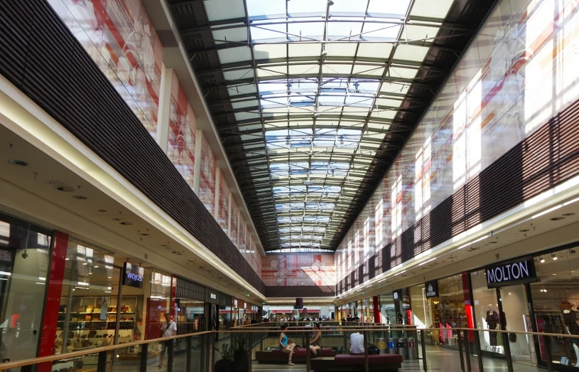 In-store ads influence nearly half of Polish shoppers