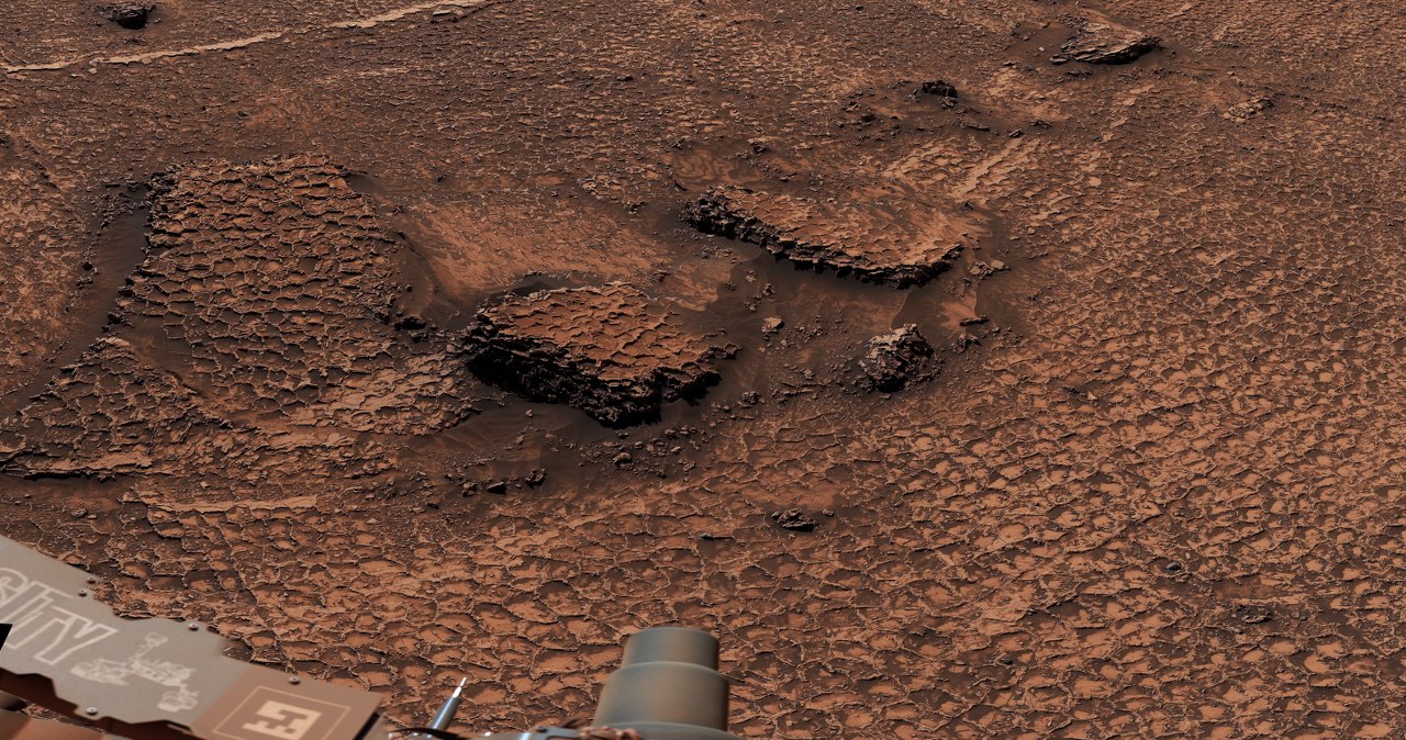 Łazik Curiosity bada zagadkowe formacje skalne na marsjańskim wzniesieniu
