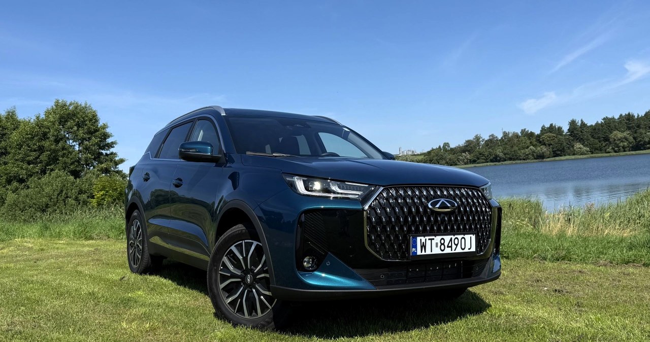 Chery Tiggo 7 Hybrid deklasuje. 3 silniki i cena jak za wersję benzynową