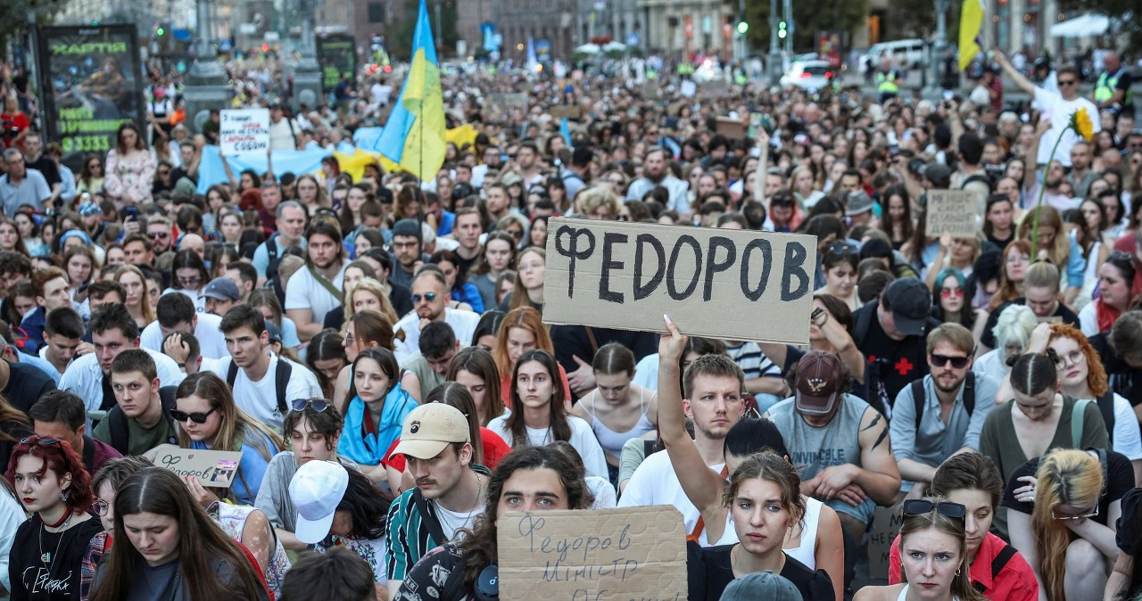 Protesty w Kijowie. Demonstranci chcą powrotu Mychajło Fedorowa Protesty w Kijowie. Demonstranci chcą powrotu Mychajło Fedorowa