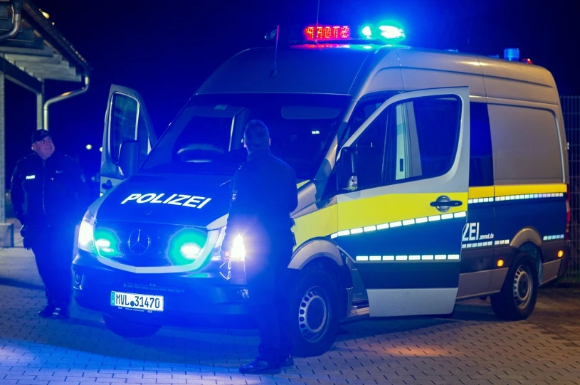 Porażający wypadek w Niemczech. Auto z nastolatkami runęło z mostu