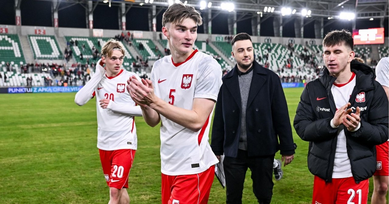 Borussia Dortmund oferowała fortunę za Kacpra Potulskiego. Oferta odrzucona