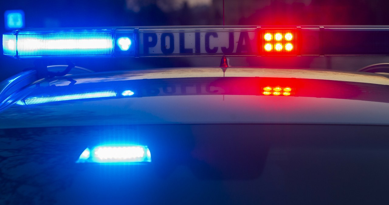 Wielkopolskie. Atak na policjantów, użyli broni. Na miejscu ujawniono ciało Wielkopolskie. Atak na policjantów, użyli broni. Na miejscu ujawniono ciało
